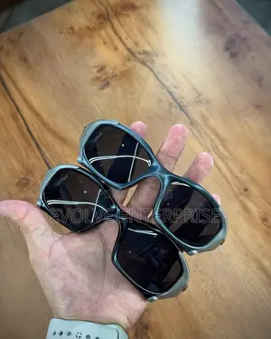 Oakley Pitboss | Polarized Sunglasses
