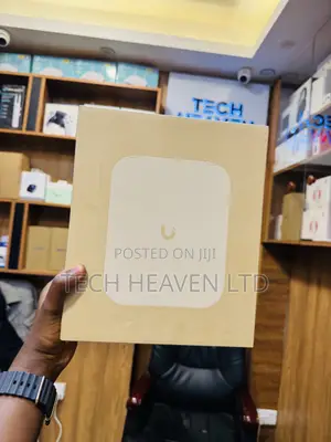 Original Ubiquiti Unifi U7 Outdoor All-Weather Access Point