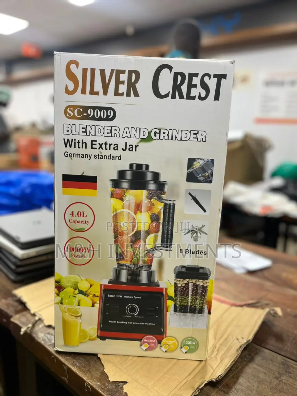 Blender and Grinder With Extra Jug