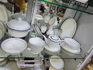 Elegant Porcelain Dinner Set – White With Gold and Blue Trim