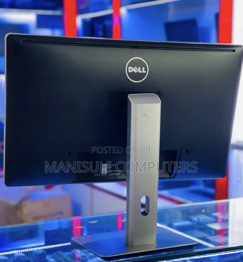 Dell 24 Inch Screen Display Dp Vga Usb 3.0