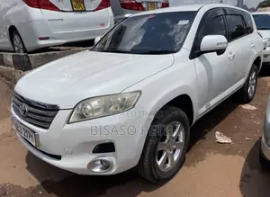 Toyota Vanguard 2008 White