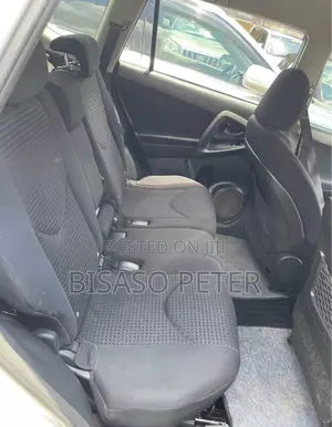 Toyota Vanguard 2008 White
