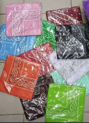 1piece of Paisley Bandana.