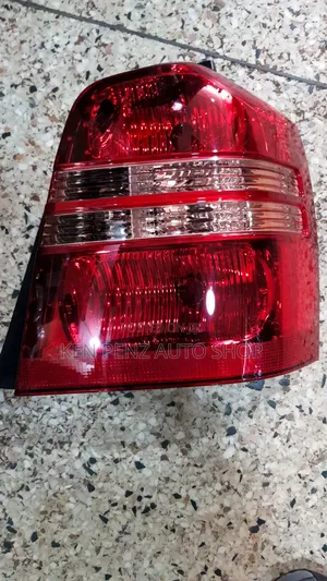 Toyota Kluger Taillamp ( Without Sockets)