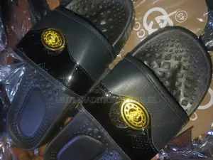 Dodo Ladies and Gentlemen Shoe Centre.