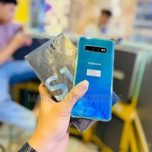 Samsung Galaxy S10 Plus 128 GB Blue