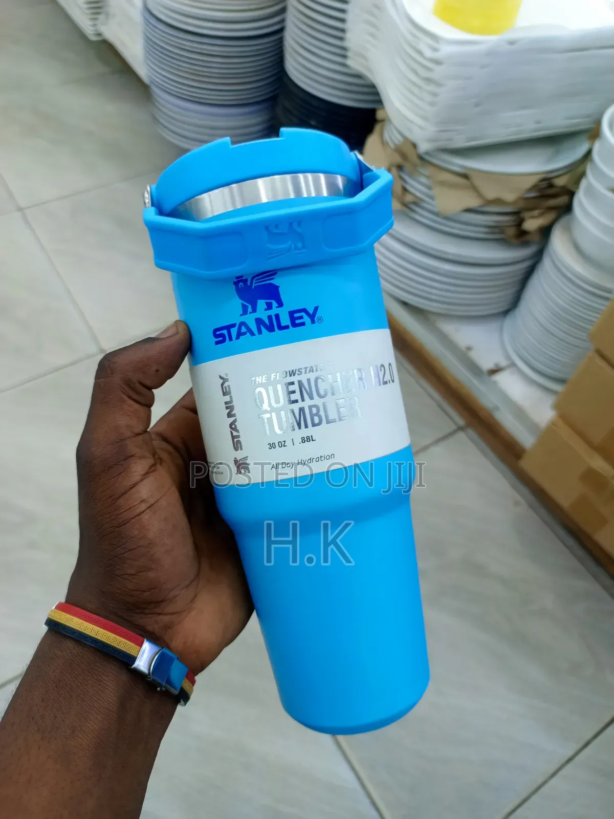 30oz Stanley Quencher H2.0 Flowstate Tumbler.