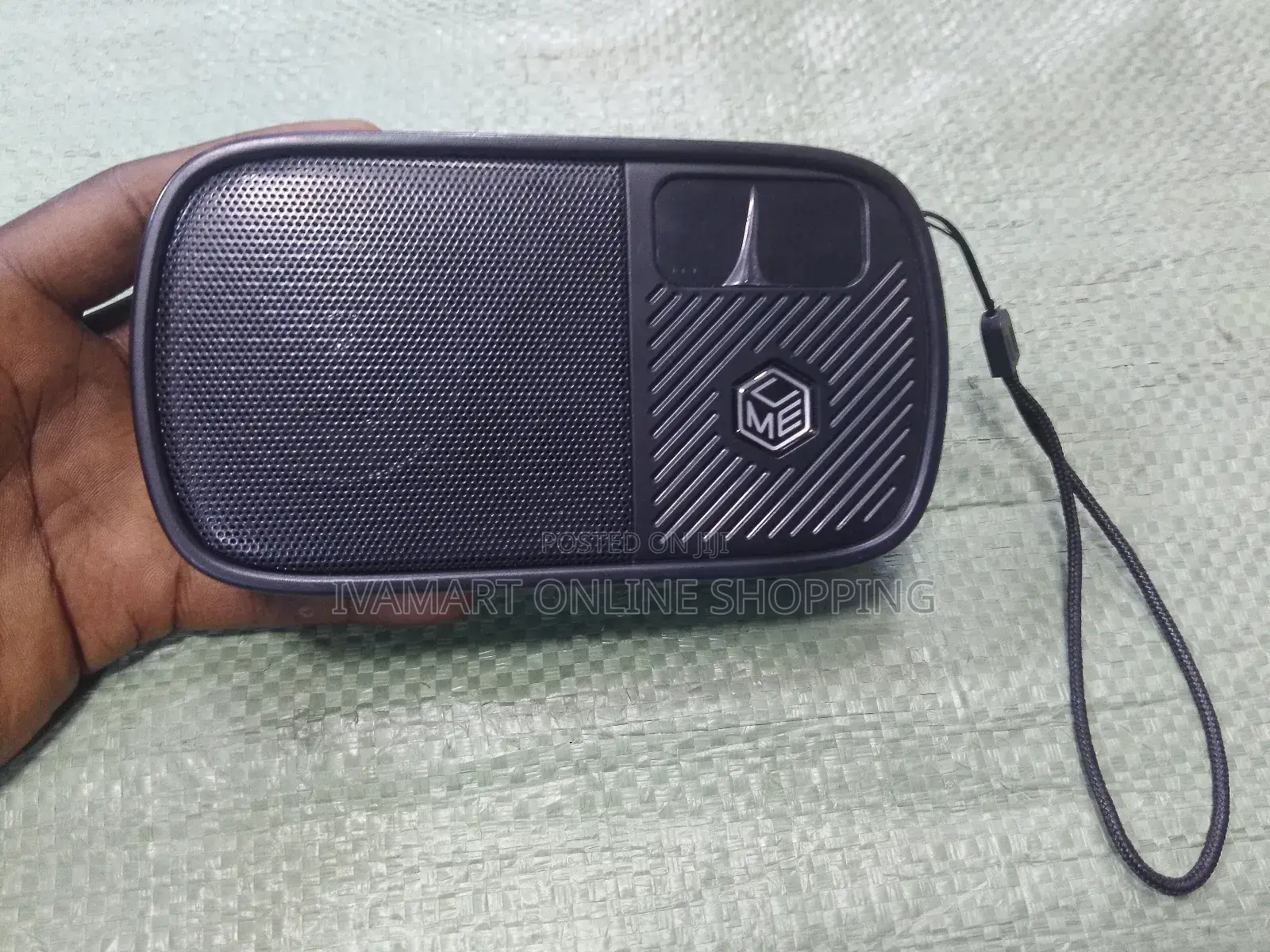 M.C.E McE-050 Wireless Bluetooth Speaker / Radio