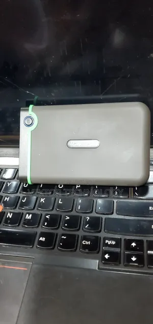 2.5” SSD/HDD Enclosure Kit / Transcend's 2.5” SSD/HDD Enclosure Kit
