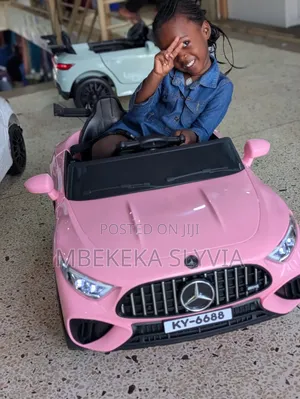 Kid's Rechargeable Toy Car/New Model 2 Seater Toy Car