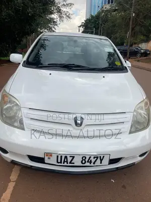 Toyota IST 2005 White