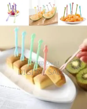 100 PCS Disposable Plastic Food Picks Fruit Forks Tasting Appetizer
