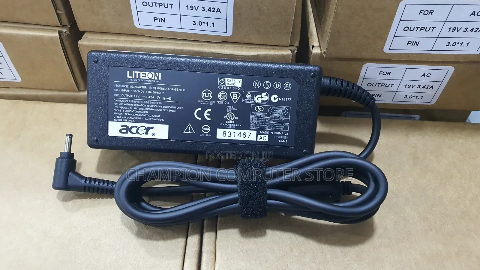 Acer Small Pin 19v 3.42a Charger