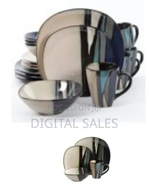 24 Piece Porcelain Blur Lined Chip Resistant Dinner Sets for 6 People,