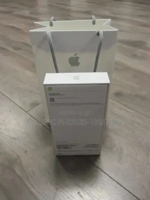 New Apple iPhone 15 Pro Max 1 TB White