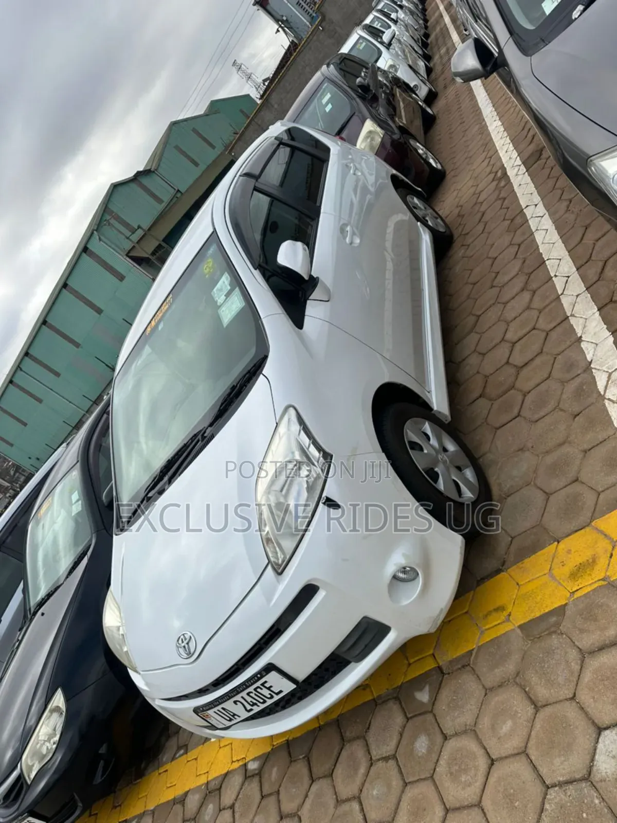 Toyota Passo Sette 1.5 AWD 2011 White