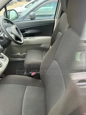 Toyota Passo Sette 1.5 AWD 2011 White