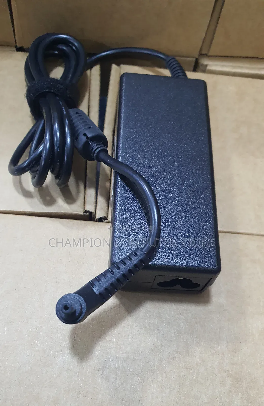 Asus( 4.0mm X 1.35mm) Medium Pin Charger 65w 19v 3.42a