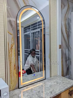 Salon Quality Mirror