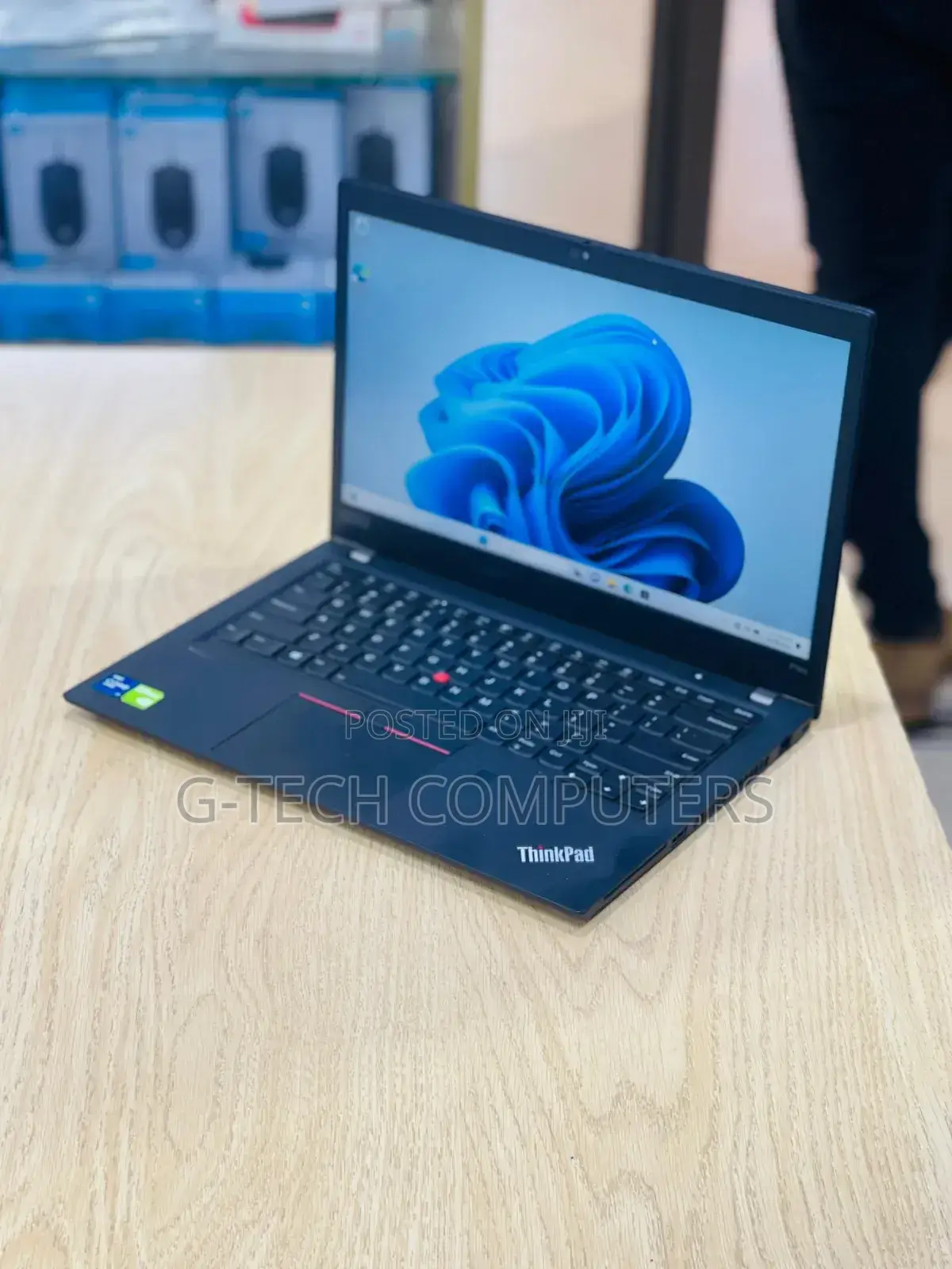 New Laptop Lenovo Thinkpad P14s 16GB Intel Core I7 SSD 512GB