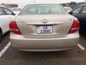 Toyota Axio 2011 Gold