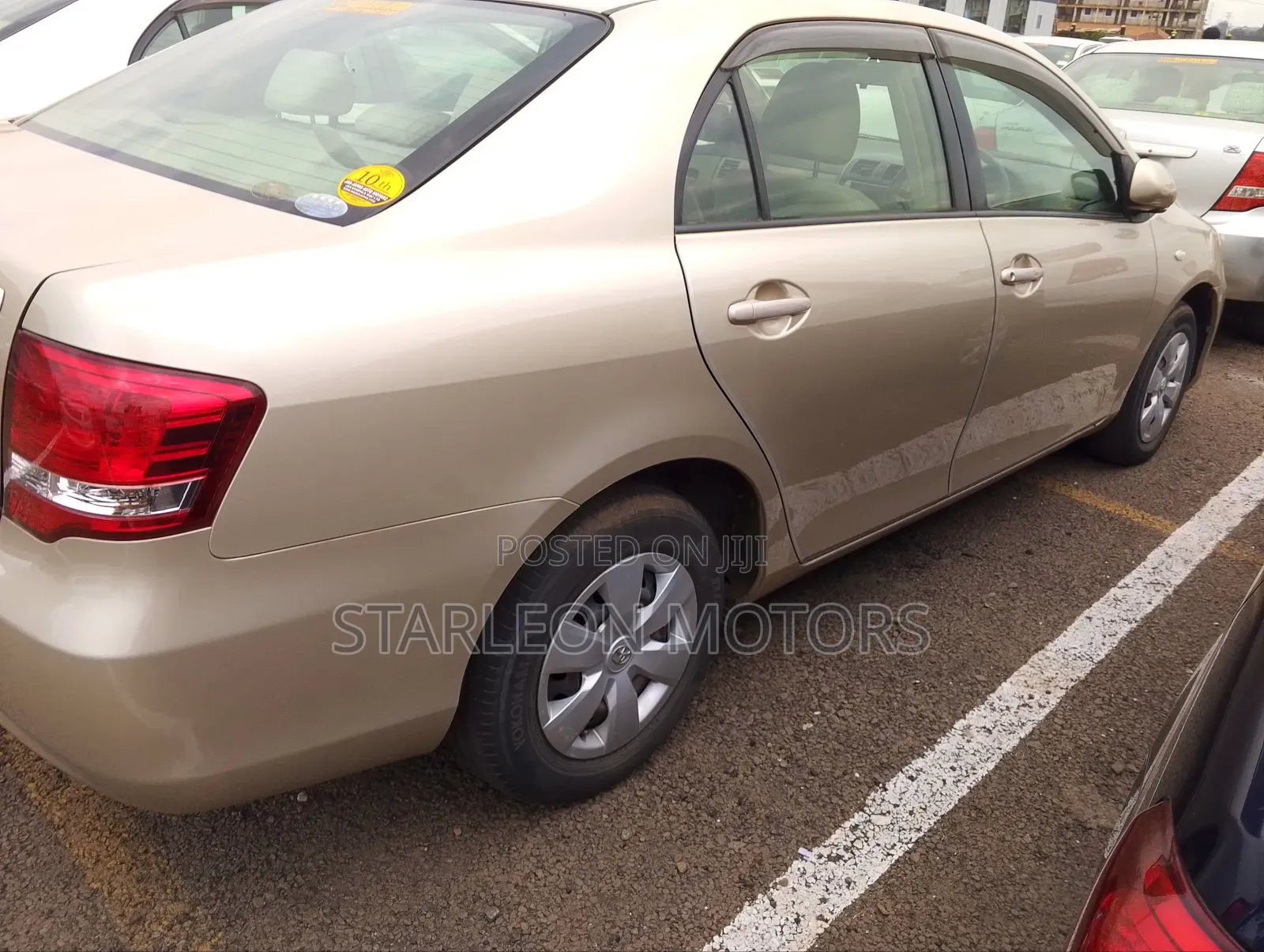 Toyota Axio 2011 Gold