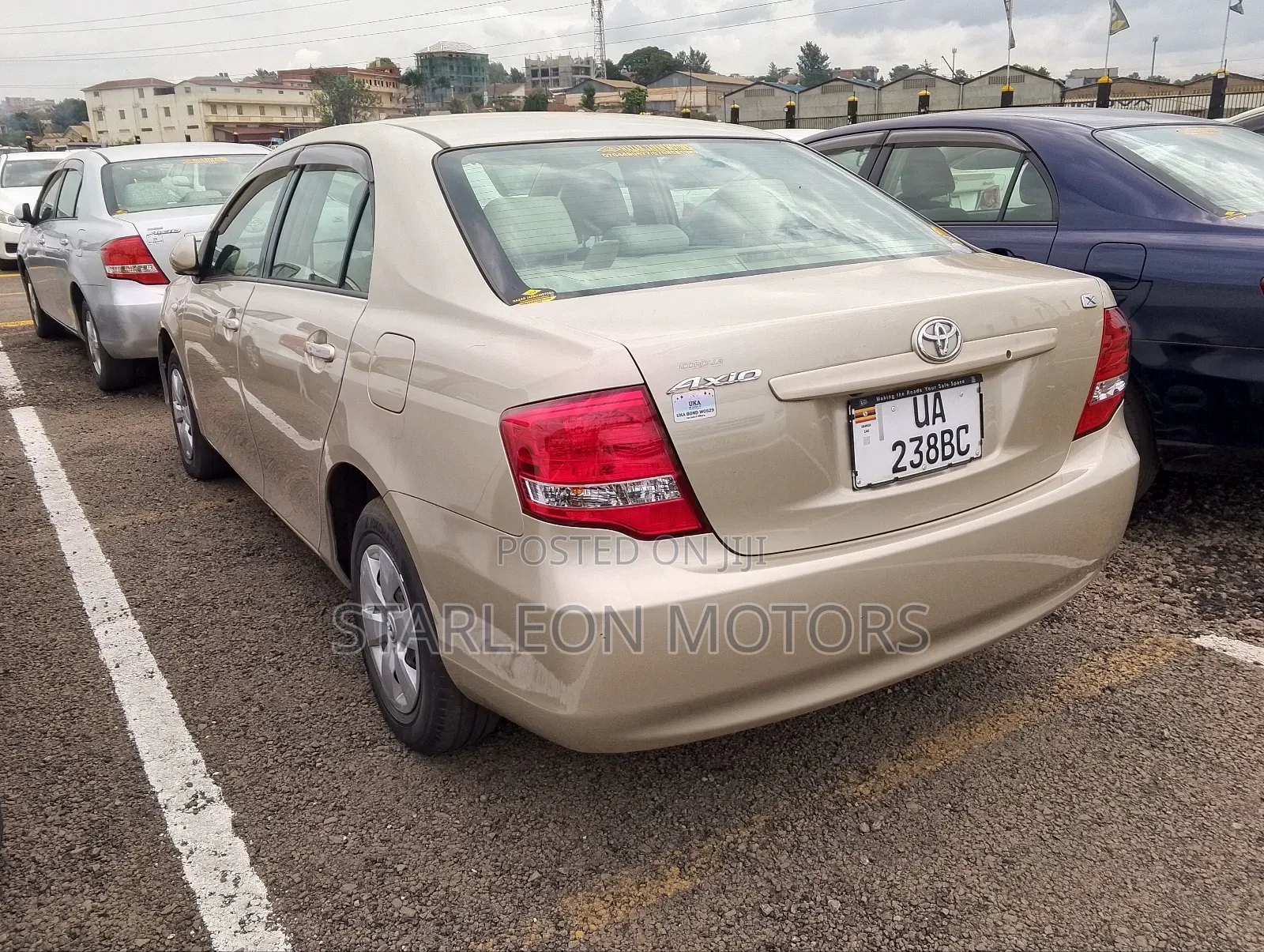 Toyota Axio 2011 Gold