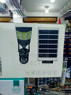 V380 Solar-Powered Street Light With a Built-in Security Camera.