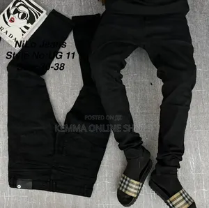 Stretcher Jeans Both Plain and Damage