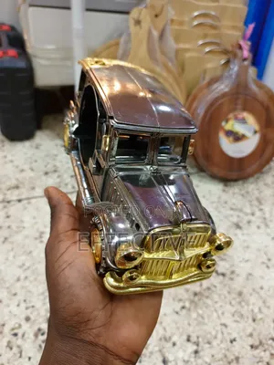Vintage Car-Shaped Alarm Clock.