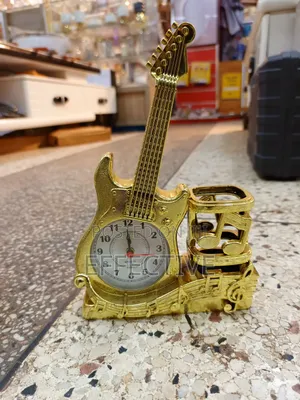 Decorative Table Clock and Pen Holder