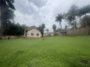 5bdrm House in Kololo, Central Division for sale