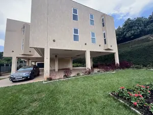 11bdrm Apartment in Mbuya, Central Division for rent