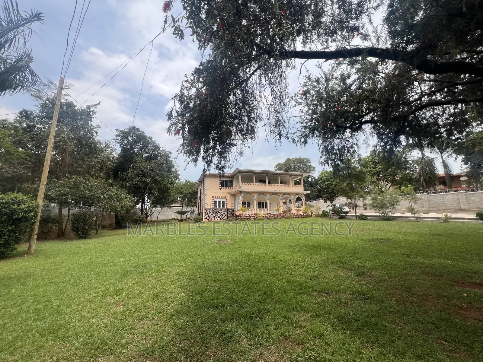 10 Rooms Office Space for Rent in Bugolobi