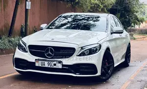Mercedes-Benz C200 2017 White