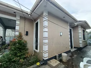 Furnished 3bdrm House in Wemac Properties, Central Division for sale