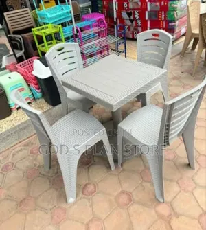 Plastic Chairs and Table Plastic Chairs and Table for Bars/Hotels