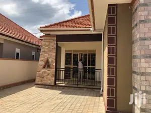 Kira Posh Modern Home on Sale