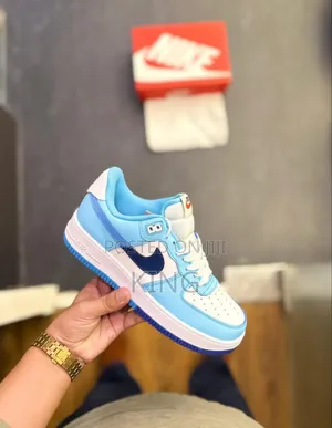 Nike Air Force 1 Low '07 Lv8 Split "Light Photo Blue" Sneaker.