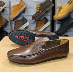 Clarks All Plain Moccasins