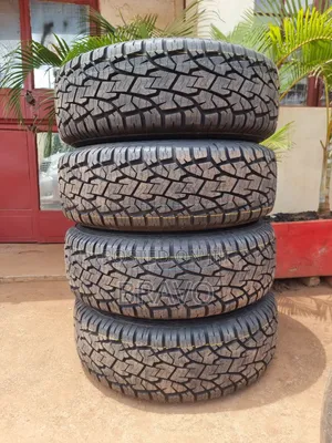 265/70r17 All Terrian Tyres for Land Cruiser Tx.