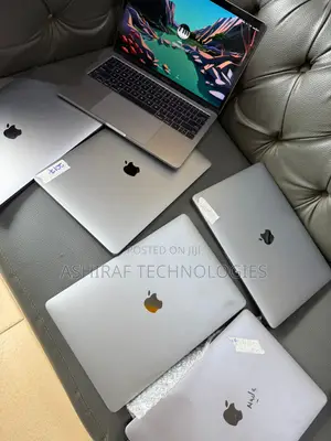 Laptop Apple MacBook Pro 2017 16GB Intel Core i7 SSD 256GB