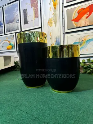 Modern Flower Vessels