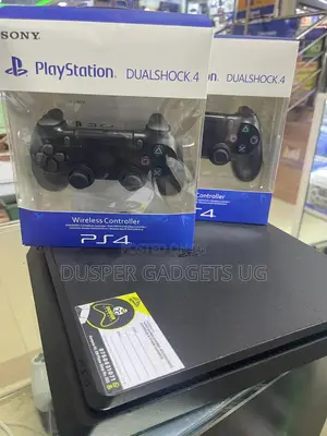 Ps4 Slim 8 Games 2 Pads