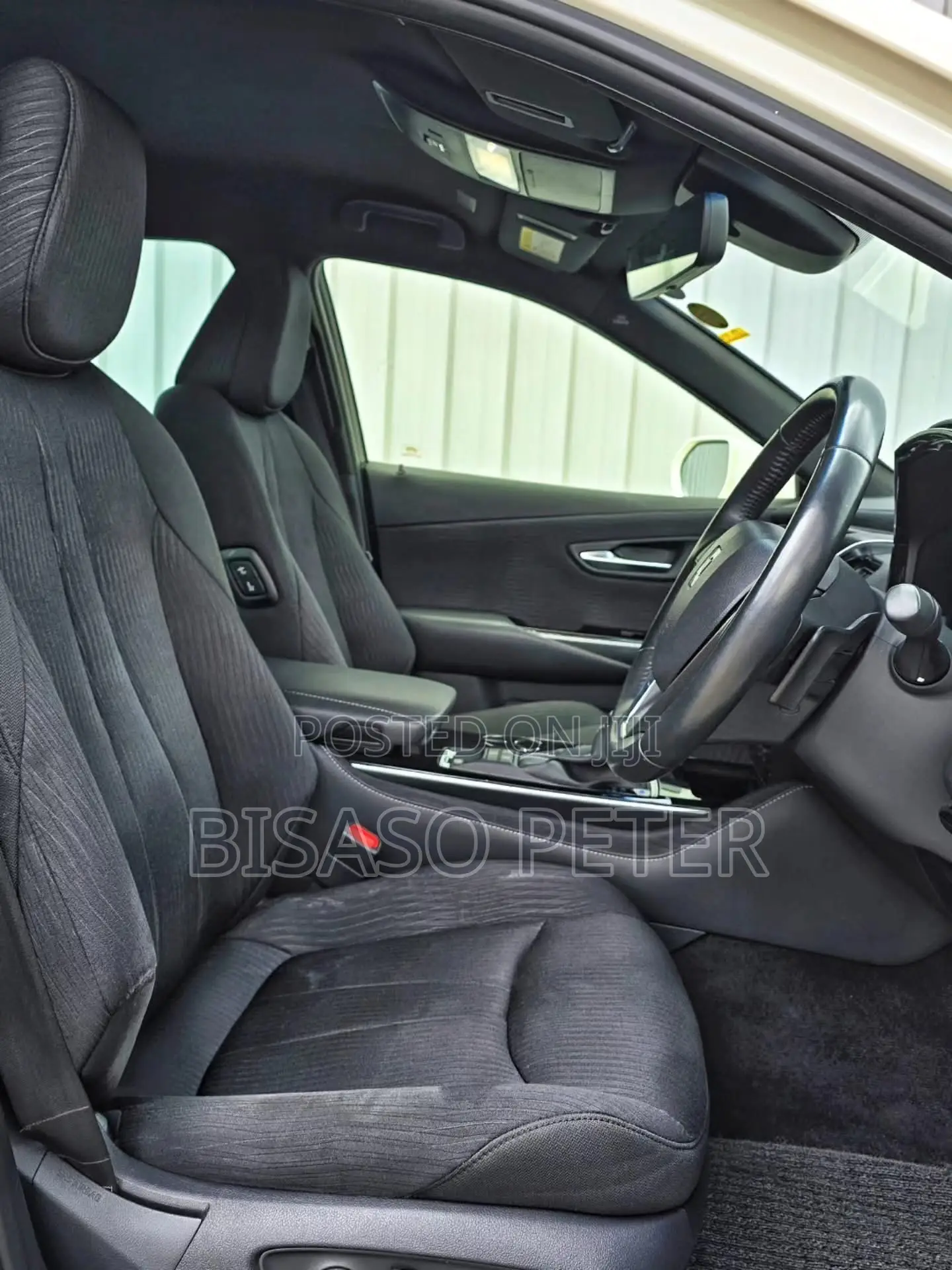 Toyota Crown 2018 White