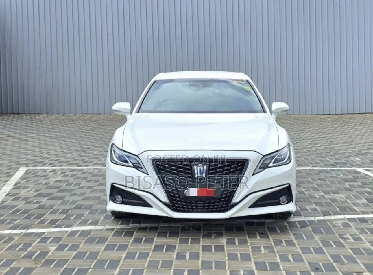 Toyota Crown 2018 White