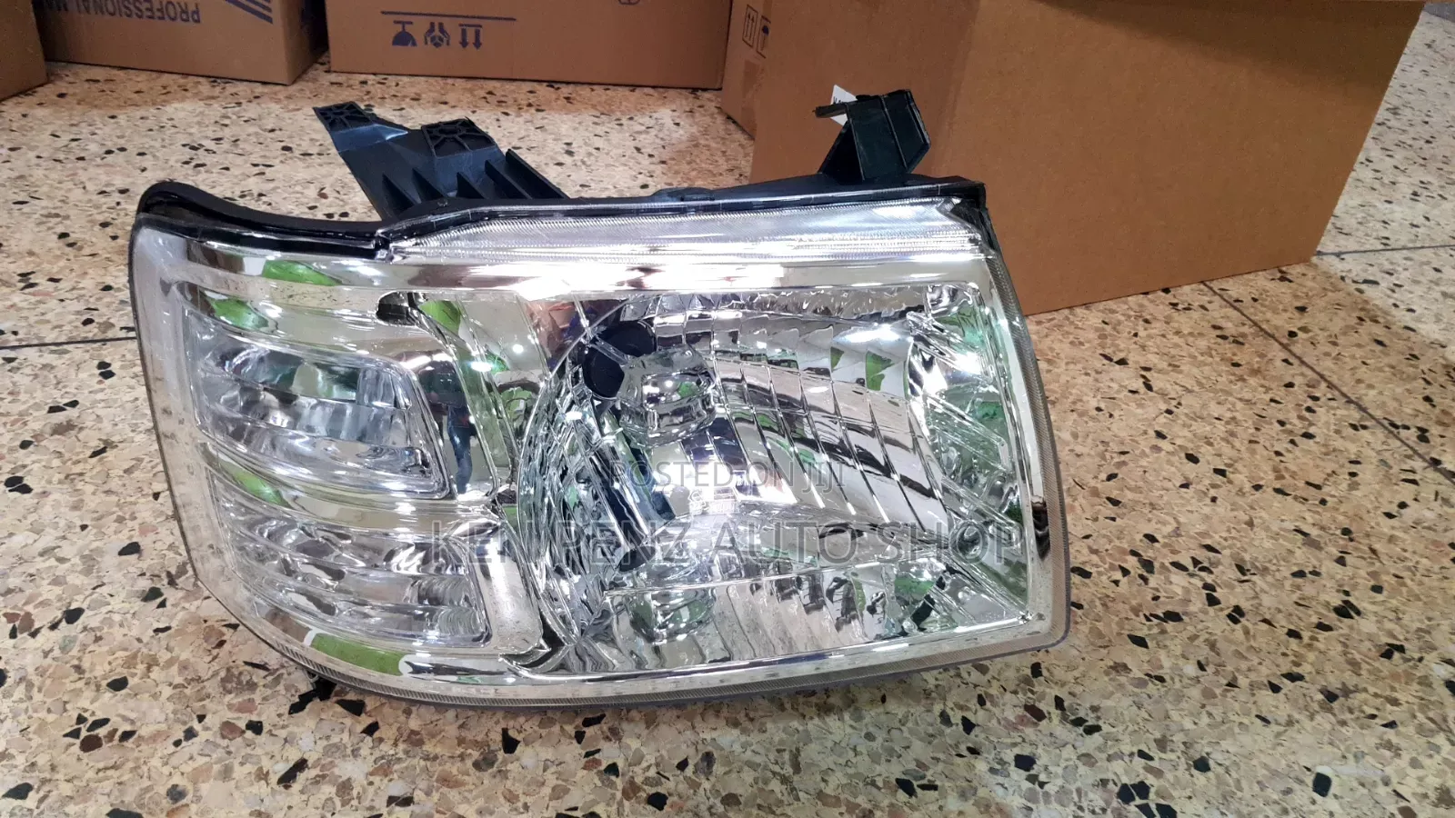 Ford Ranger 2006 - 2008 Headlamp