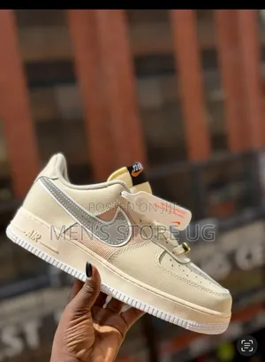 Nike Air Force 1 '07 Lv8