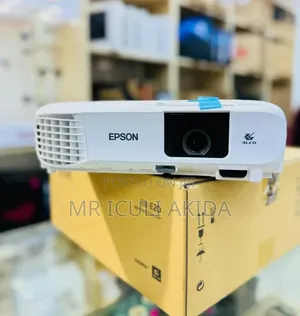 Epson Eb-E20 3lcd Projector